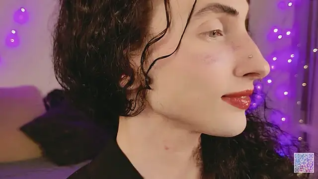 Queen of tease online show from March 24, 12:43 am