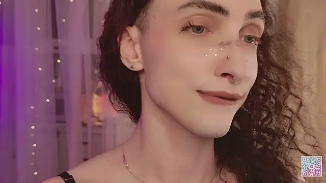 Queen of tease online show from June 20, 11:54 pm
