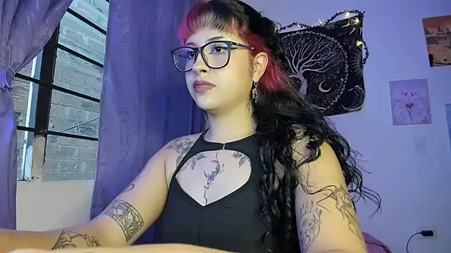 Sweet mim  online show from December 19, 10:45 pm