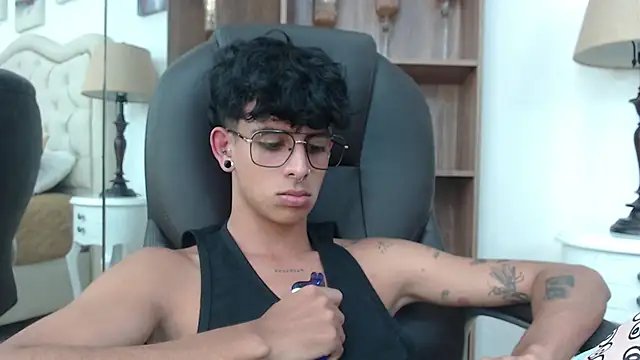 Ibratxandy online show from March 13, 7:30 pm