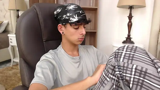 Ibratxandy online show from March 26, 7:12 pm