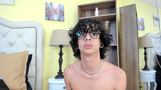 Ibratxandy online show from December 18, 6:45 pm