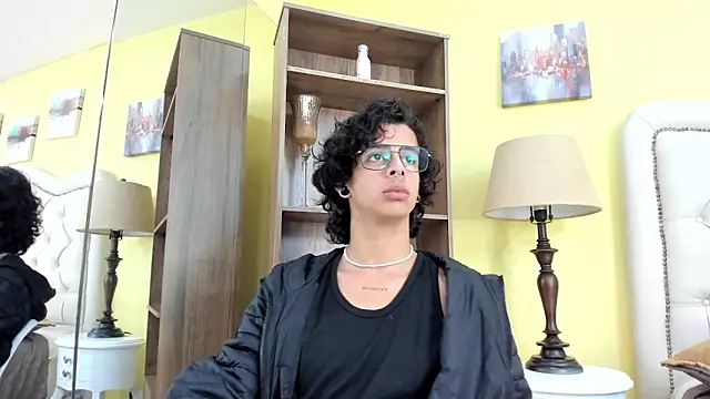 Ibratxandy online show from December 2, 7:15 pm