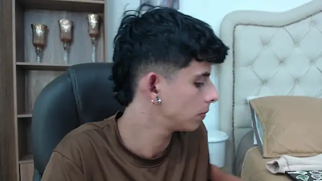 Ibratxandy online show from April 6, 6:31 pm