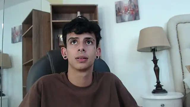 Ibratxandy online show from April 21, 9:32 pm