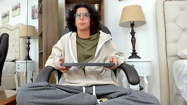 Ibratxandy online show from February 23, 7:36 pm