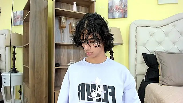 Ibratxandy online show from December 22, 7:14 pm