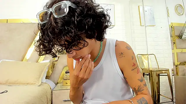 Ibratxandy online show from November 18, 7:17 pm