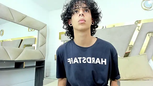 Ibratxandy online show from November 15, 7:18 pm