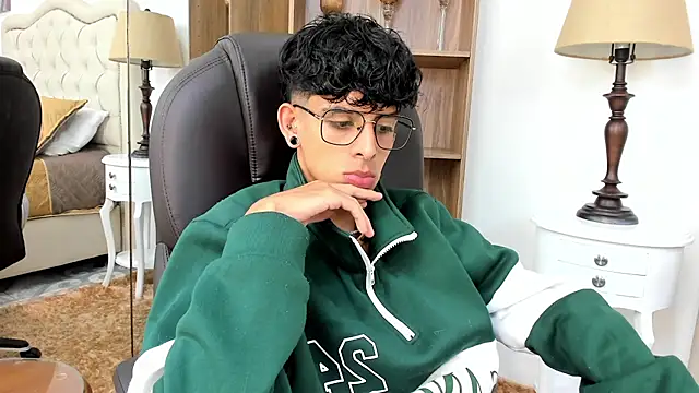 Ibratxandy online show from March 6, 4:24 pm