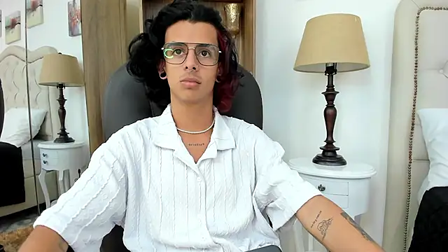 Ibratxandy online show from February 14, 7:03 pm