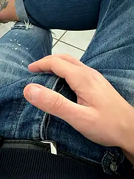 umeghj online show from February 5, 12:12 pm