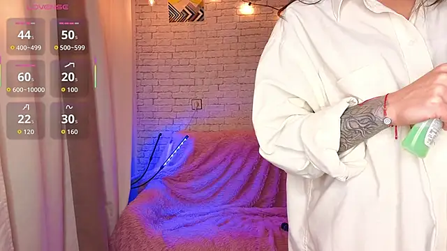 ReginaFoXXXy online show from November 5, 9:23 am