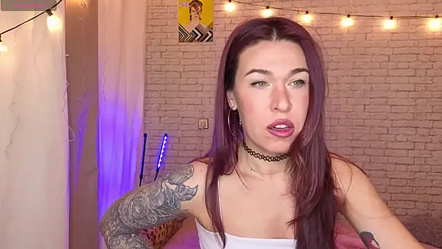 ReginaFoXXXy online show from January 8, 12:00 pm