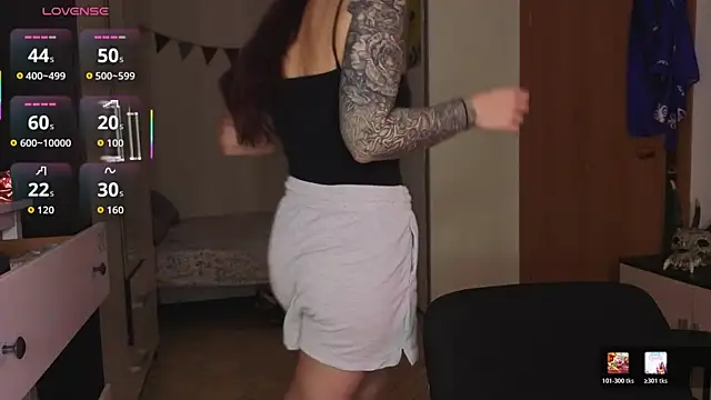 ReginaFoXXXy online show from April 7, 9:33 am