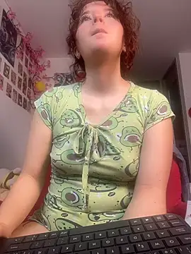 Snapshot of Sharon_Black chatting on July 18, 9:23 pm Sharon Black online show from July 18, 9:23 pm