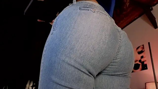 SamanttaMilf online show from January 16, 11:42 pm