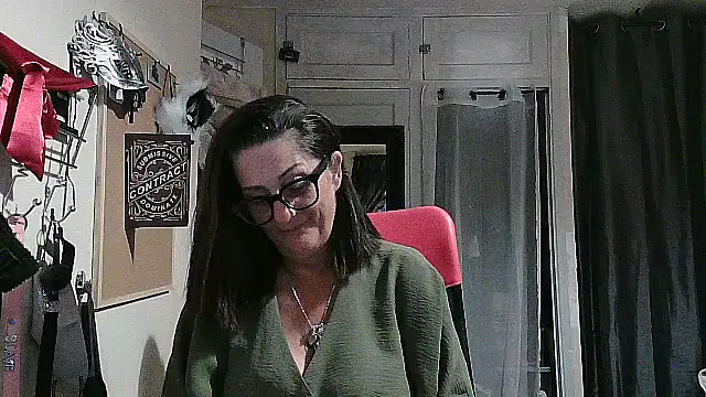 Mistress-Ivy51 online show from October 7, 5:58 pm