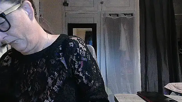 Mistress-Ivy51 online show from October 21, 6:35 am