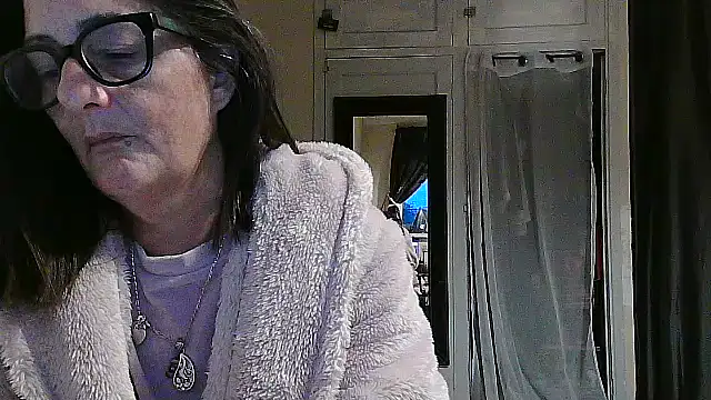 Mistress-Ivy51 online show from October 13, 6:15 am