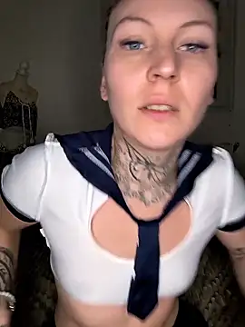 Snapshot of monsieuretmada1 chatting on November 30, 7:31 am monsieuretmada1 online show from November 30, 7:31 am