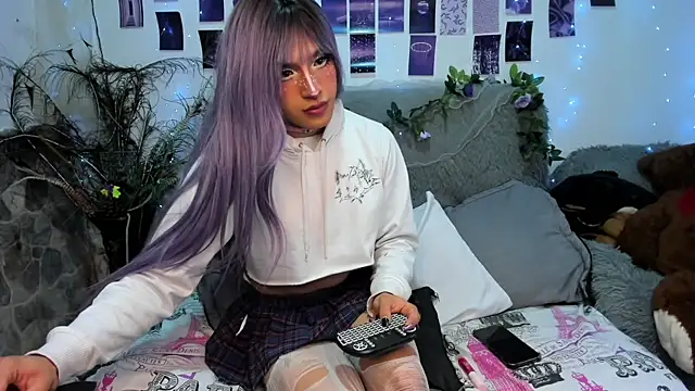  viollette  online show from February 10, 11:59 pm