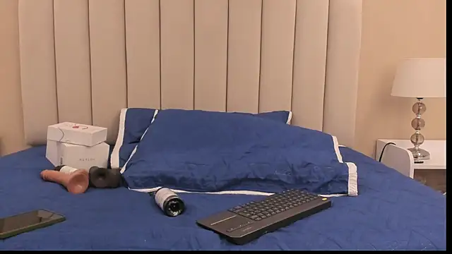 Rachel Donnelly online show from November 29, 4:34 am