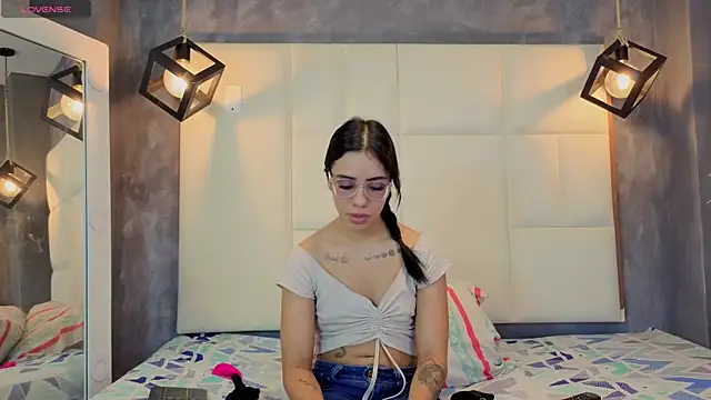 Rachel Donnelly online show from March 23, 11:48 pm