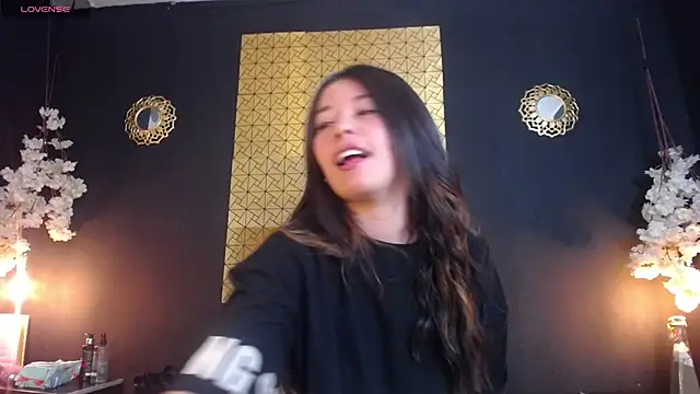 Snapshot of Lollyshine_ chatting on December 4, 10:42 pm Lollyshine online show from December 4, 10:42 pm