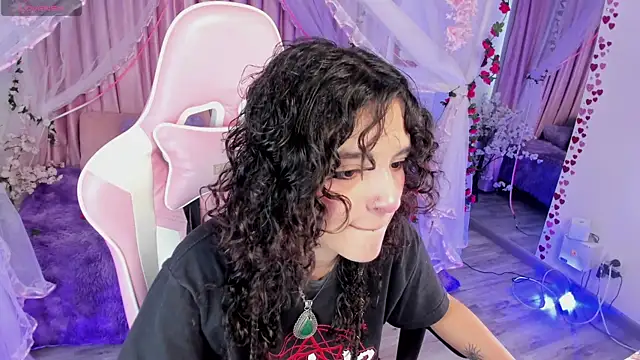 bunny curly online show from September 14, 1:33 pm