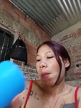 Snapshot of Rous-squir chatting on June 13, 12:58 pm Rous-squir online show from June 13, 12:58 pm