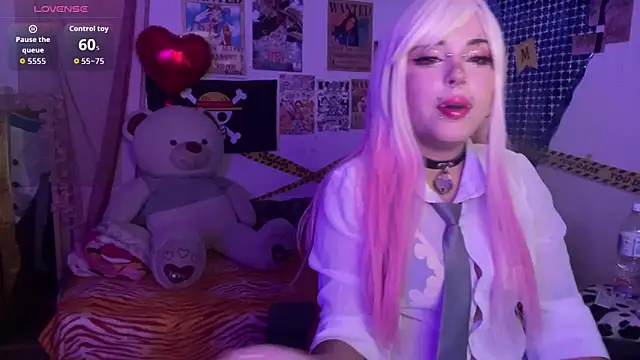 PixelKitty  online show from April 22, 1:01 am