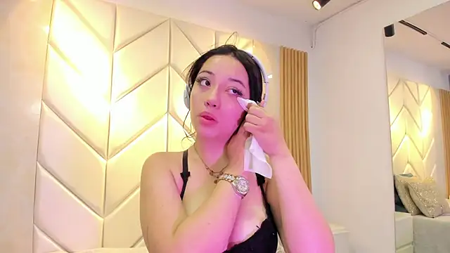 BarbieMonet online show from October 24, 11:53 am