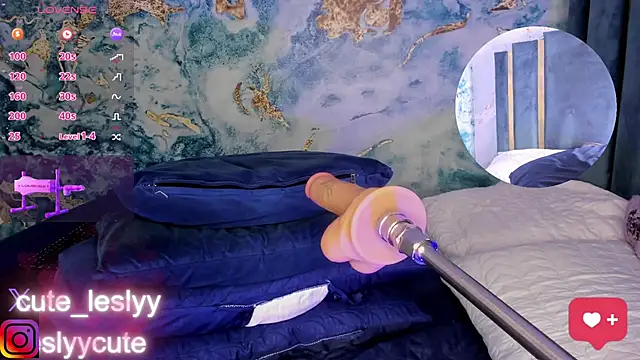 lesly cutee online show from March 8, 7:28 pm