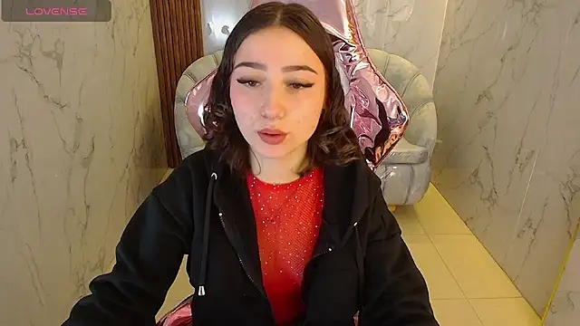 Snapshot of venuss09_s chatting on December 19, 1:24 pm venuss09 s online show from December 19, 1:24 pm