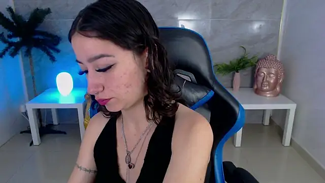 Snapshot of venuss09_s chatting on January 8, 1:17 pm venuss09 s online show from January 8, 1:17 pm