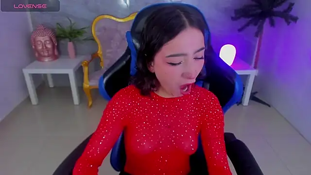 Snapshot of venuss09_s chatting on November 12, 1:48 pm venuss09 s online show from November 12, 1:48 pm