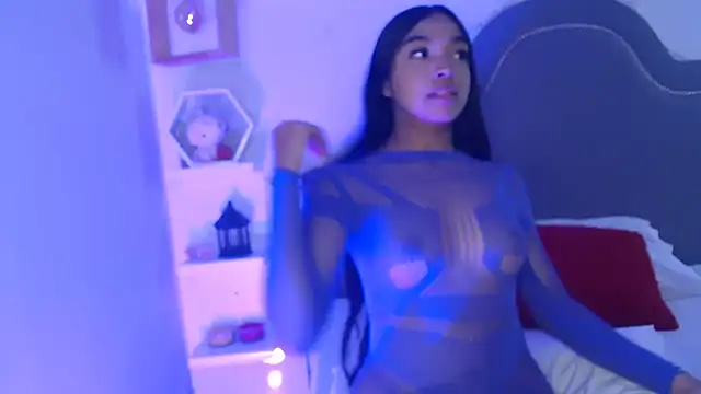 pocahontamoon online show from February 16, 3:10 pm