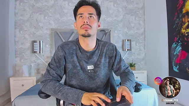 Snapshot of loghan_fox chatting on September 26, 3:13 am loghan fox online show from September 26, 3:13 am