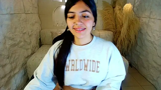 cami goddess r online show from November 15, 1:15 pm