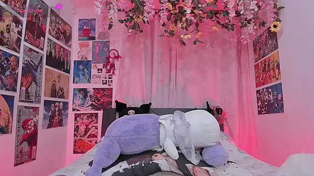 FluffyMelons online show from April 8, 11:06 pm