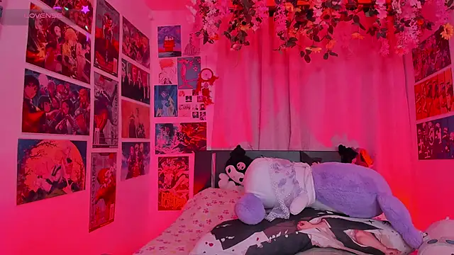 FluffyMelons online show from November 29, 11:49 pm