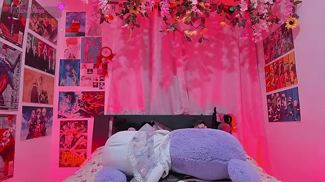 FluffyMelons online show from February 11, 11:04 pm