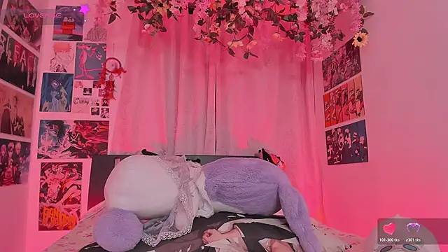 FluffyMelons online show from April 30, 11:09 pm