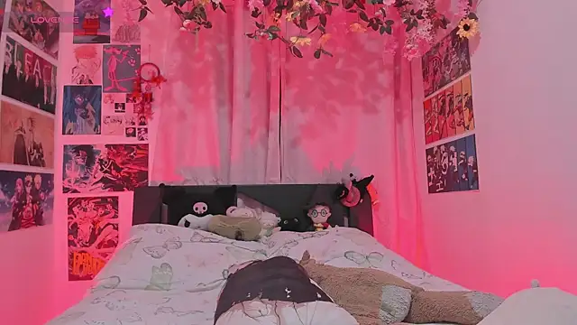 FluffyMelons online show from May 10, 11:06 pm
