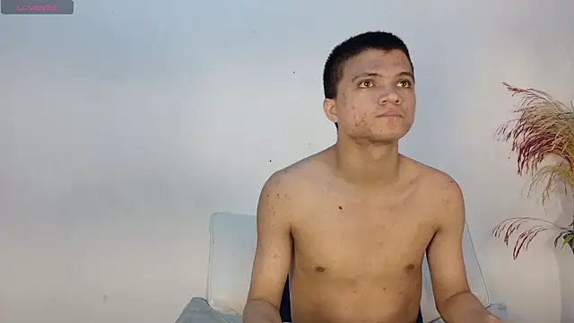 aly n sebas online show from March 4, 3:03 am