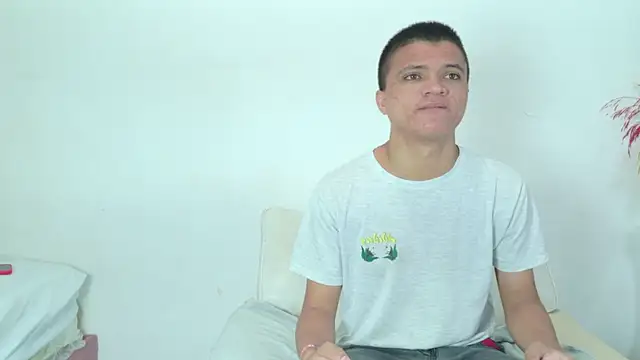 aly n sebas online show from April 24, 1:51 am