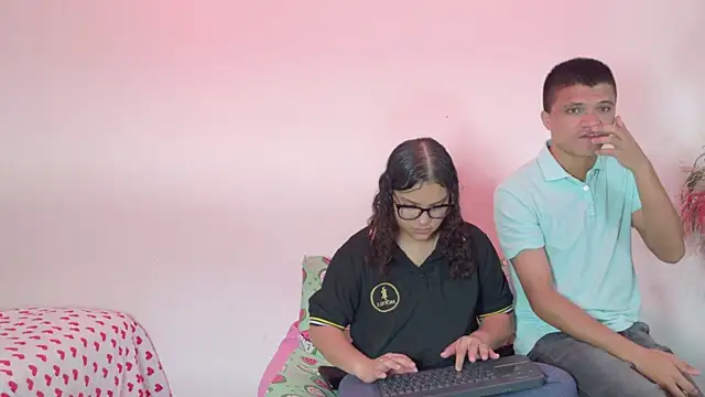 aly n sebas online show from May 31, 3:23 am