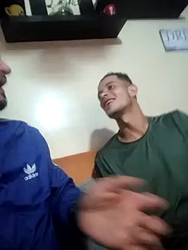 Snapshot of andrusstik chatting on September 11, 5:18 am andrusstik online show from September 11, 5:18 am