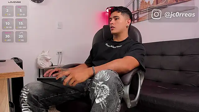  Juanes online show from November 2, 11:54 pm